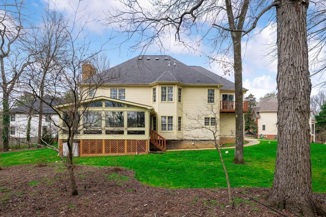 6300 Grand Harbour Drive, Hixson, TN 37343