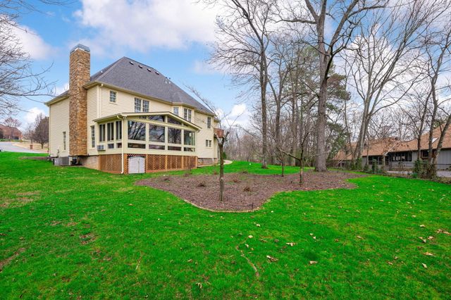 6300 Grand Harbour Drive, Hixson, TN 37343