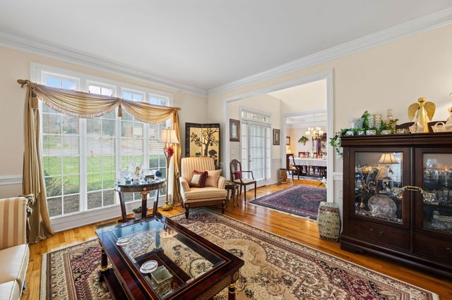 6300 Grand Harbour Drive, Hixson, TN 37343