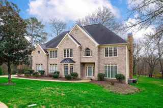 6300 Grand Harbour Drive, Hixson, TN 37343