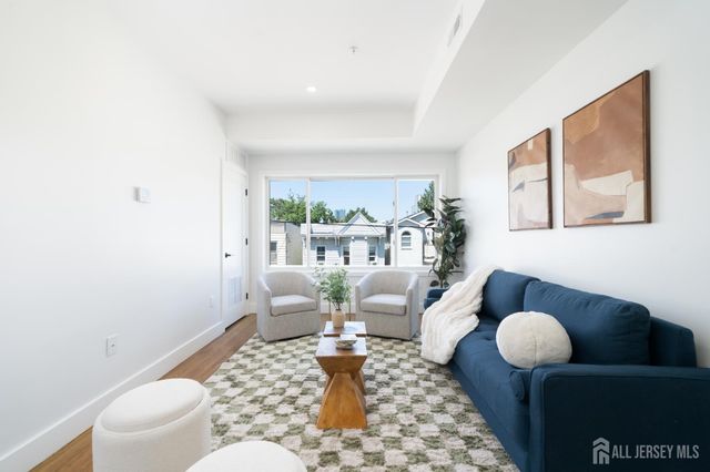 67 Virginia Avenue 3, Jersey City, NJ 07304