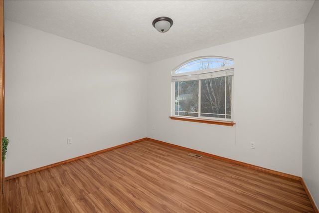 18013 E 11th Ct, Greenacres, WA 99016