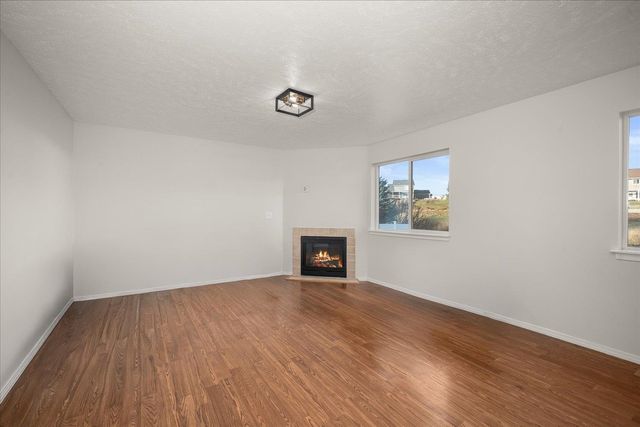 18013 E 11th Ct, Greenacres, WA 99016