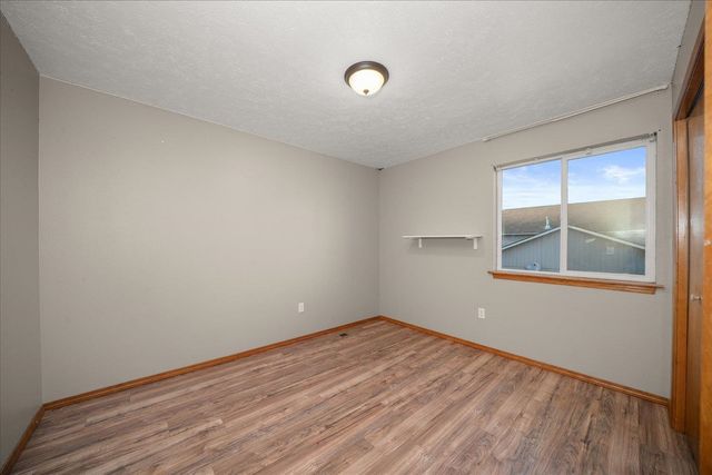 18013 E 11th Ct, Greenacres, WA 99016