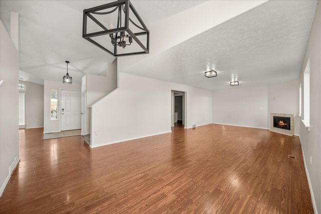 18013 E 11th Ct, Greenacres, WA 99016