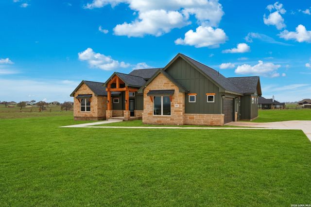 140 Sunset, La Vernia, TX 78121