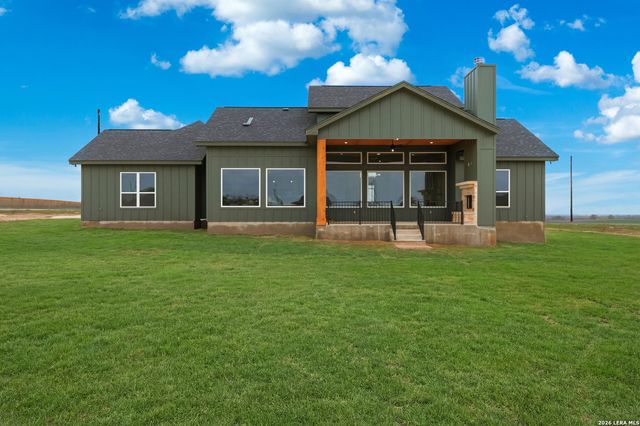 140 Sunset, La Vernia, TX 78121