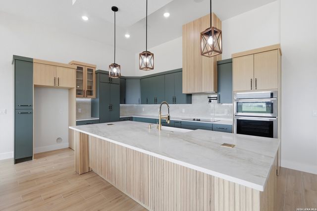 140 Sunset, La Vernia, TX 78121