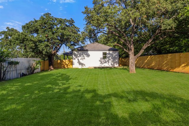 4612 Shackleford Street, Fort Worth, TX 76119