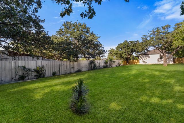 4612 Shackleford Street, Fort Worth, TX 76119