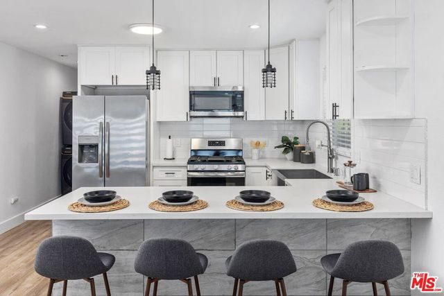 1929 W 65th Place, Los Angeles, CA 90047
