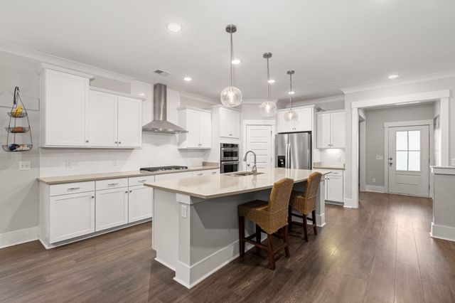 6171 Wilkes Pond Drive, Hollywood, SC 29449