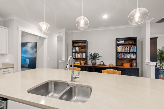 6171 Wilkes Pond Drive, Hollywood, SC 29449