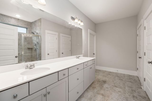 6171 Wilkes Pond Drive, Hollywood, SC 29449