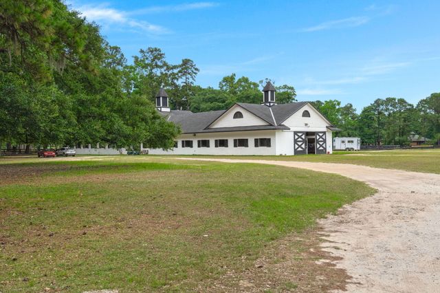 6171 Wilkes Pond Drive, Hollywood, SC 29449
