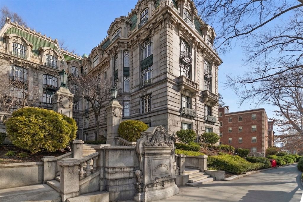 1514 Beacon Street 46, Brookline, MA 02446