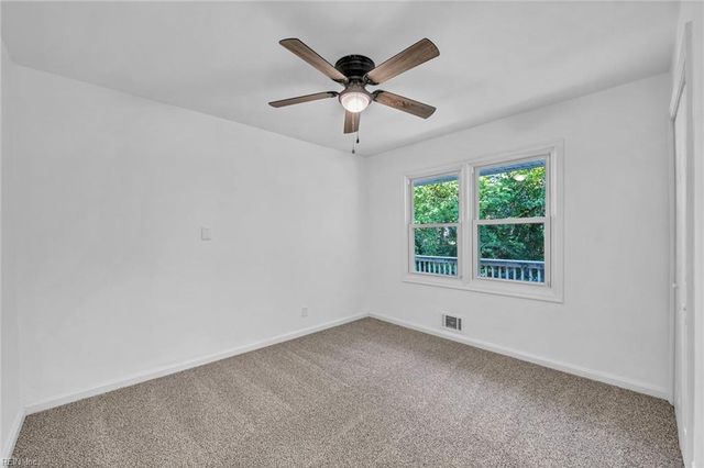 11 Warren DR, Portsmouth, VA 23701