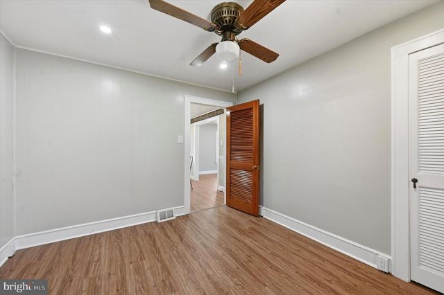 524 BETHEL AVE, Aston, PA 19014