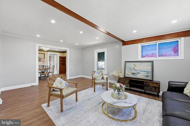 524 BETHEL AVE, Aston, PA 19014