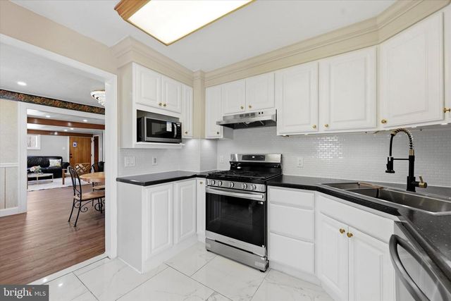 524 BETHEL AVE, Aston, PA 19014