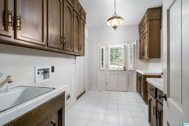 2464 SAVOY STREET, Hoover, AL 35226