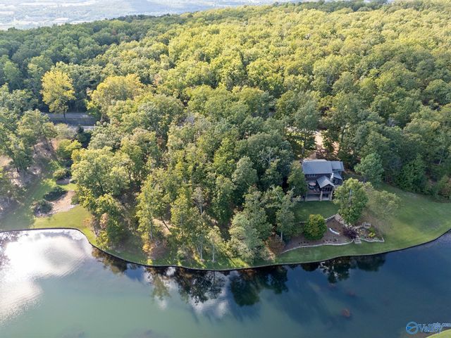 13205 South Village Square Road SE, Huntsville, AL 35803