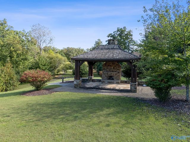 13205 South Village Square Road SE, Huntsville, AL 35803