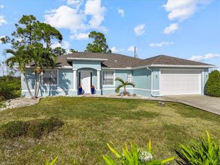 8 Abaft PL, Placida, FL 33946