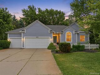 12311 Water Greens Court, Fenton, MI 48430