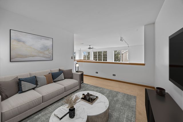 192 Brompton Lane B, Sugar Grove, IL 60554