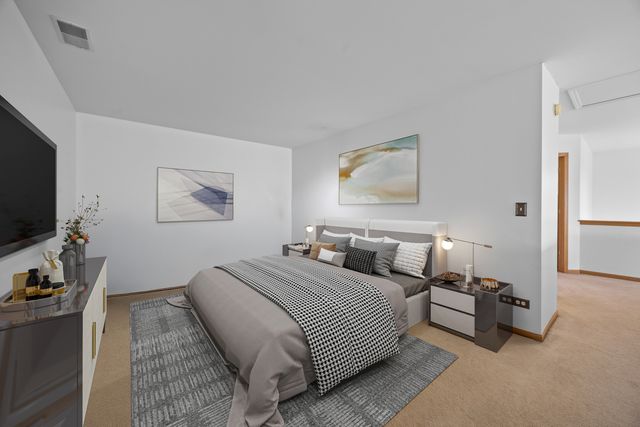 192 Brompton Lane B, Sugar Grove, IL 60554