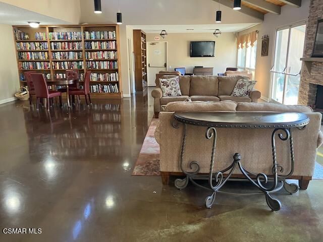254 Sequoia Court 37, Thousand Oaks, CA 91360