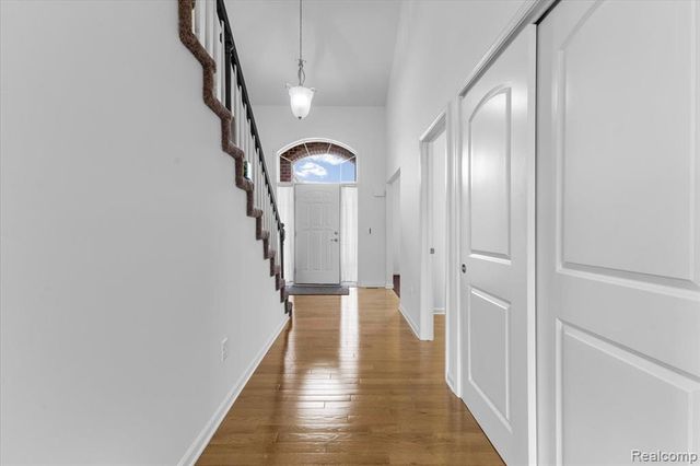 14097 Burlwood Lane, Belleville, MI 48111