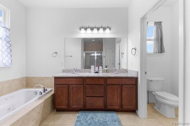 14097 Burlwood Lane, Belleville, MI 48111