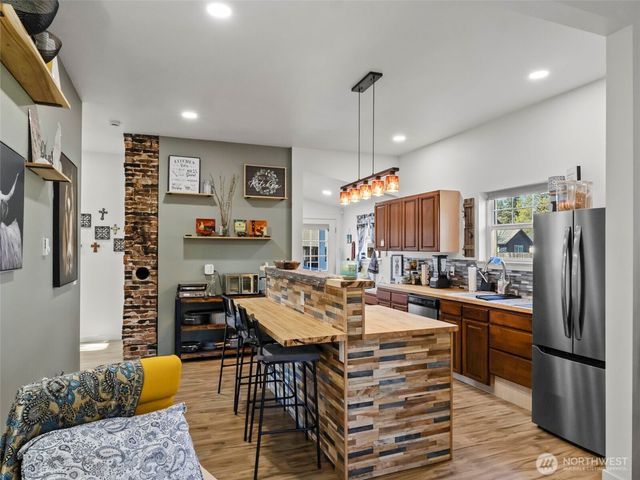 203 E 6th St, Bucoda, WA 98530