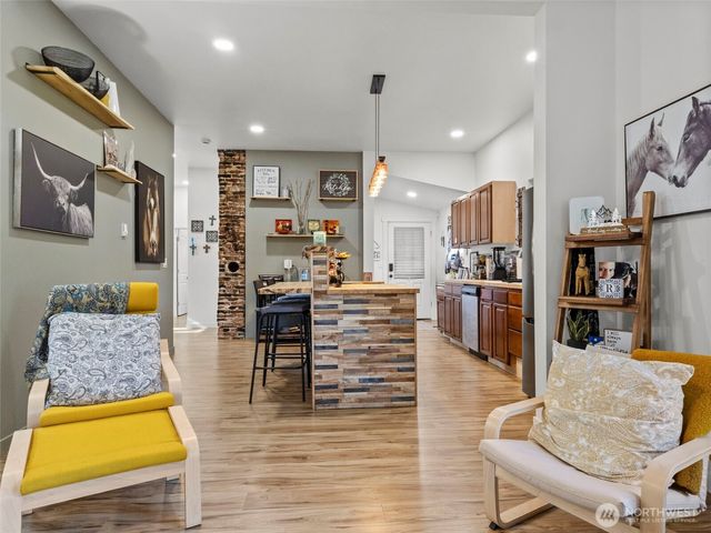 203 E 6th St, Bucoda, WA 98530