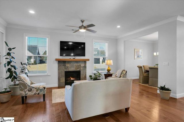 2 Winding Rock Road, Simpsonville, SC 29680