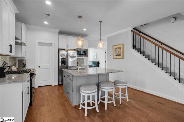 2 Winding Rock Road, Simpsonville, SC 29680