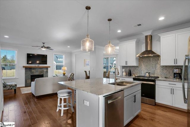 2 Winding Rock Road, Simpsonville, SC 29680