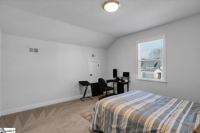 2 Winding Rock Road, Simpsonville, SC 29680