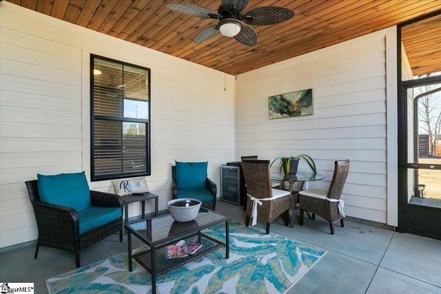 2 Winding Rock Road, Simpsonville, SC 29680