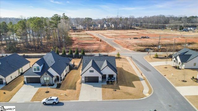 2 Winding Rock Road, Simpsonville, SC 29680