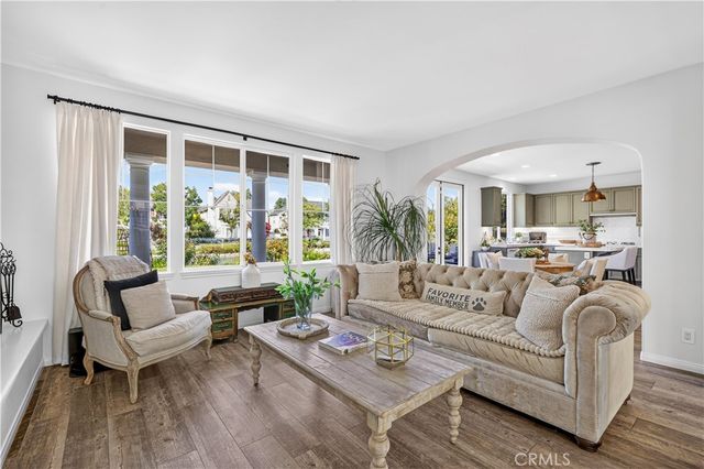 27034 Island, Valencia, CA 91355