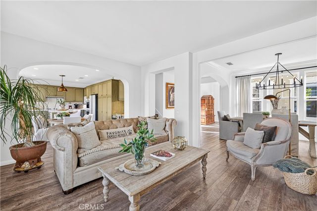 27034 Island, Valencia, CA 91355