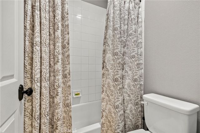 27034 Island, Valencia, CA 91355