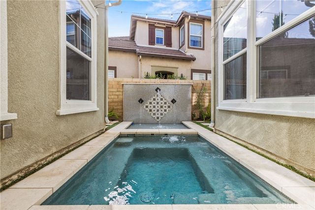 27034 Island, Valencia, CA 91355