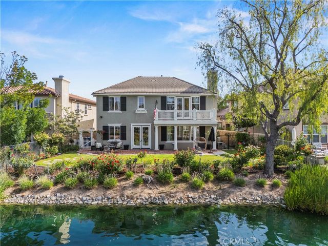 27034 Island, Valencia, CA 91355