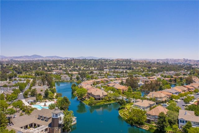 27034 Island, Valencia, CA 91355