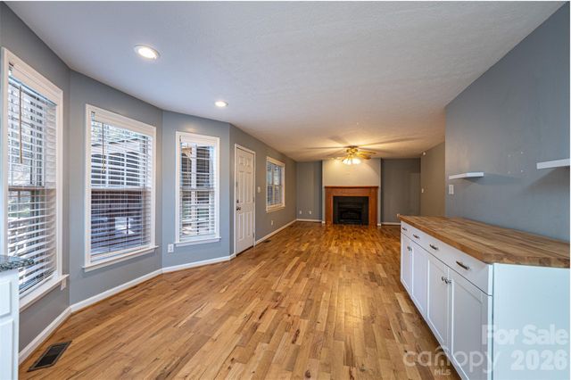 307 Carrituck Court, Lenoir, NC 28645