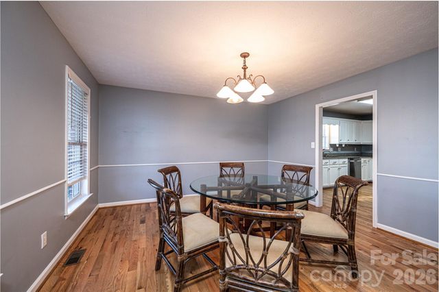 307 Carrituck Court, Lenoir, NC 28645